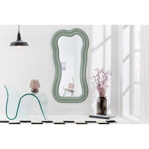 Estila Asymetrické dizajnové art deco zrkadlo Swan s polyuretánovým rámom v pastelovej zelenej farbe s kaskádovým efektom 100cm